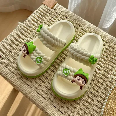 WINK WALK FEMALE SLIPPER